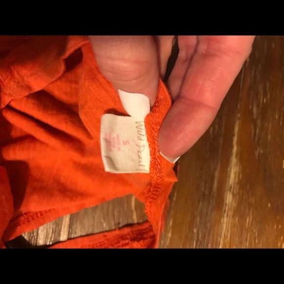 Cute summer tank - Picture 3 of 3